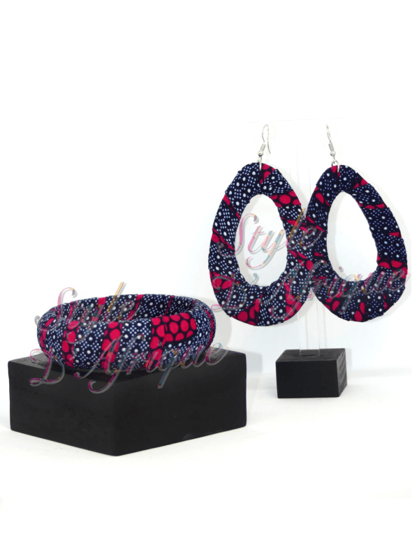 bracellet wax ankara africain ensemble boucle d'oreille collier et bracelet wax africain ankara. boucles d'oreilles pendantes wax tissu ankara. boucles d'oreilles créoles femme wax africain ethnique. bijoux wax femme africaine, bijoux fantaisie, breloque africaine, bijoux ethniques, bijoux bohème, bijoux traditionnel chic