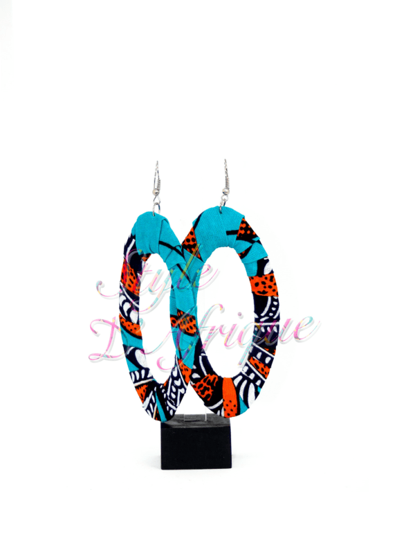 boucles d'oreilles créoles femme wax africain ethnique. bijoux wax femme africaine, bijoux fantaisie, breloque africaine, bijoux ethniques, bijoux bohème, bijoux traditionnel chic