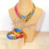 ensemble boucle d'oreille collier et bracelet wax africain ankara. boucles d'oreilles pendantes wax tissu ankara. boucles d'oreilles créoles femme wax africain ethnique. bijoux wax femme africaine, bijoux fantaisie, breloque africaine, bijoux ethniques, bijoux bohème, bijoux traditionnel chic