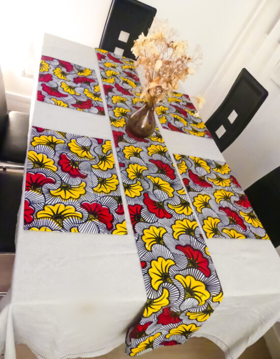 chemin de table de décoration wax pour la maison.