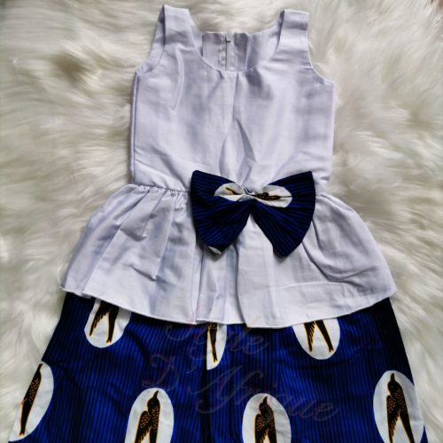 Princesse Robe fillette bleue été .couture africaine, couture été, couture wax, modèle de robe, modèle de robe africaine, modèle de robe été, modèles de robe, Princesse Robe fillette wax été, robe enfant, robe enfant africaine, robe enfant été, robe enfant wax, robe fille été, robe fille wax, Robe fillette été, Robe fillette wax été, robe princesse, robe wax, Robe wax été, wax été