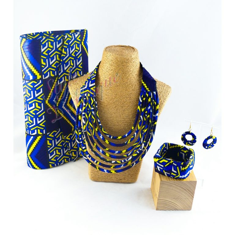 ensemble sac à main pochette wax et bijoux ankara africain ethnique. ensemble sac à main pochette wax et bijoux ankara africain ethnique. ras de cou wax africain. collier ras de cou wax africain ethnique. bijoux collier wax femme africaine, bijoux fantaisie, breloque africaine, bijoux ethniques, collier bohème, collier traditionnel chic