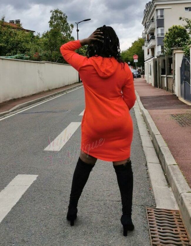 Pull en coton rouge en wax africain