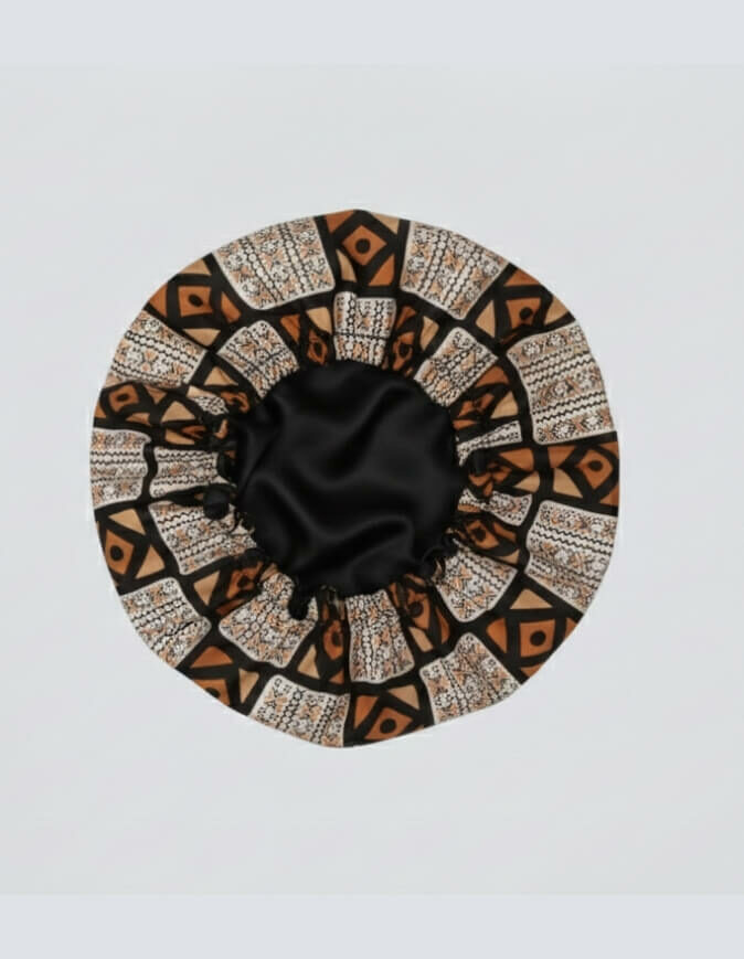 Bonnet en satin bogolan gris