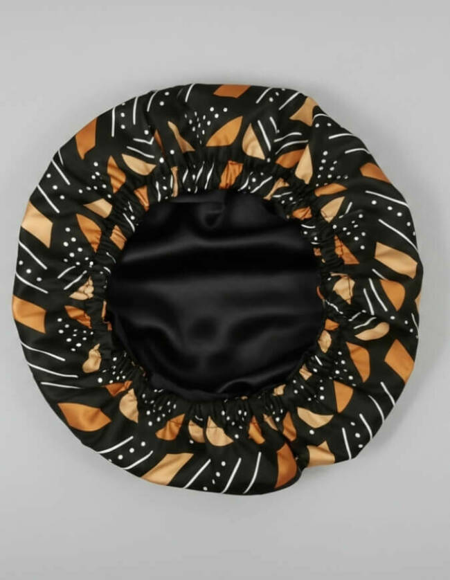 Bonnet en satin bogolan marron