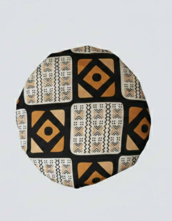 Bonnet en satin bogolan gris