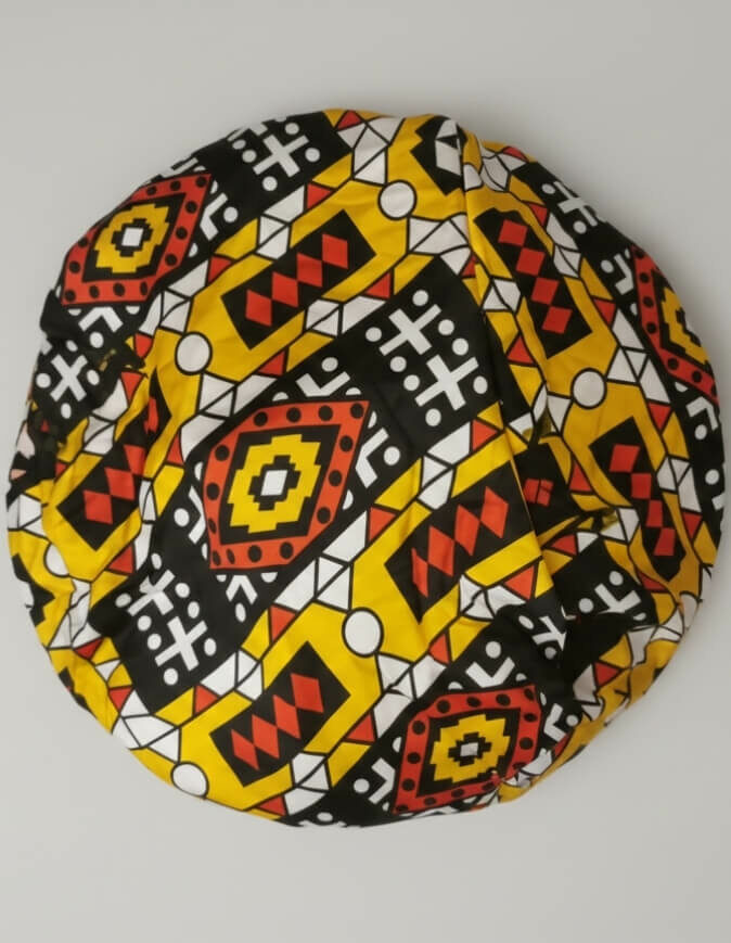 Bonnet en satin bogolan jaune