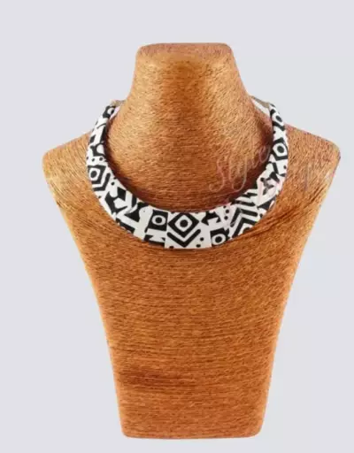 ras de cou motifs BOGOLAN