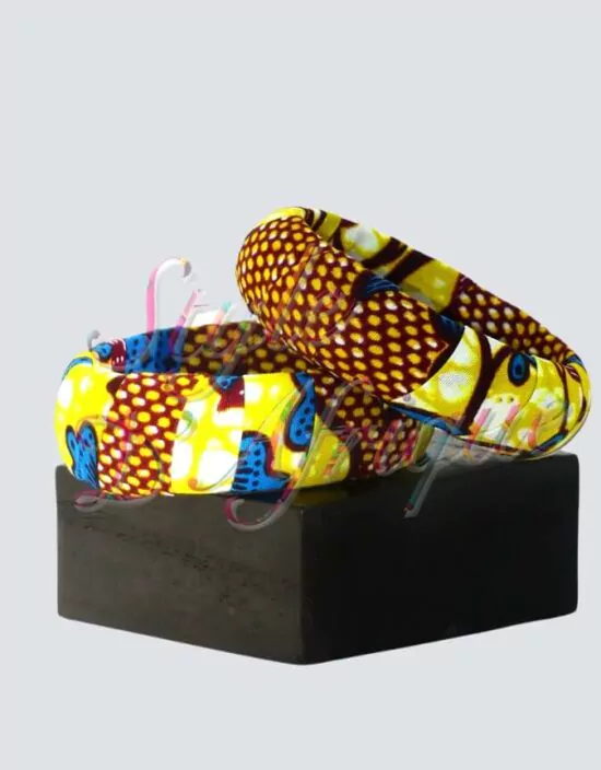 bracellet wax ankara africain ensemble boucle d'oreille collier et bracelet wax africain ankara. boucles d'oreilles pendantes wax tissu ankara. boucles d'oreilles créoles femme wax africain ethnique. bijoux wax femme africaine, bijoux fantaisie, breloque africaine, bijoux ethniques, bijoux bohème, bijoux traditionnel chic